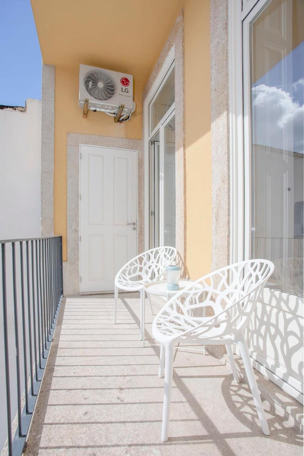 Liiiving In Porto - Downtown Balcony Studio Ngoại thất bức ảnh